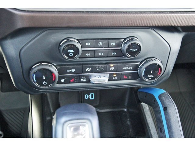 Used 2022 Ford Bronco Outer Banks AWD/4WD image 25