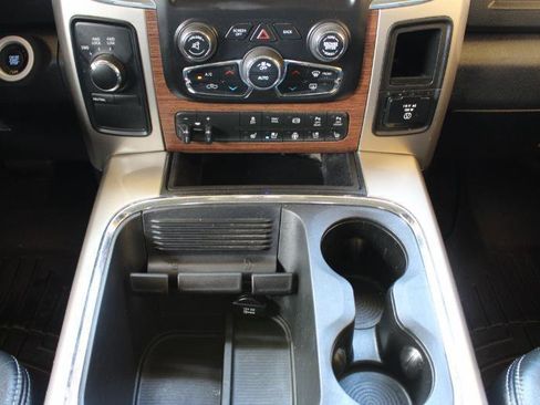 Used 2018 RAM 2500 Laramie w/ Convenience Group AWD/4WD image 37