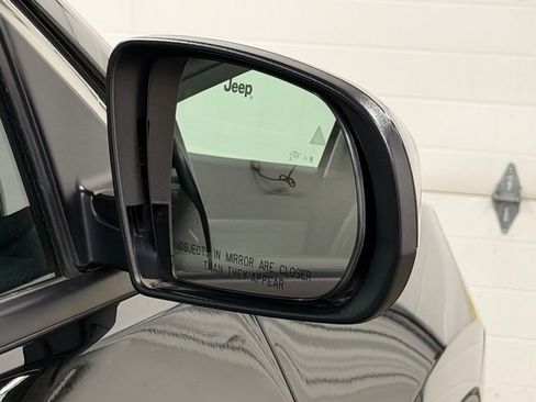 Used 2022 Jeep Compass Latitude w/ Convenience Group image 9