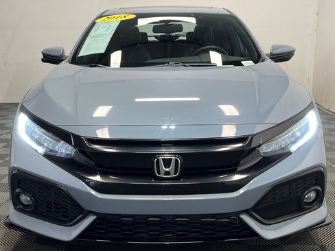 Used 2018 Honda Civic Sport Touring image 2