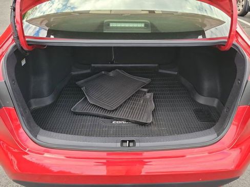 Used 2020 Toyota Corolla LE image 17
