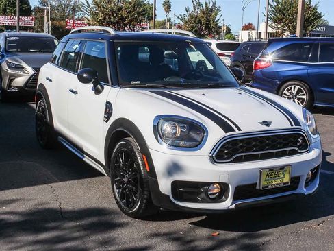 Used 2019 MINI Cooper Countryman S image 2
