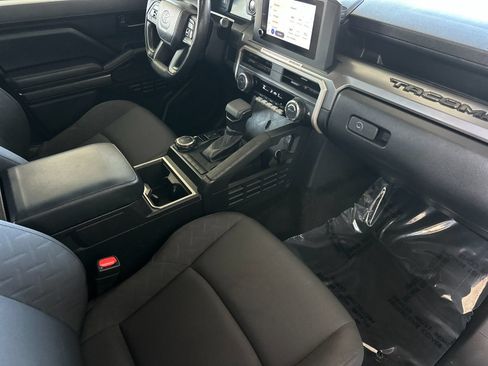 Used 2024 Toyota Tacoma SR5 AWD/4WD image 14