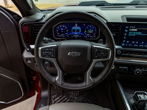 Used 2024 Chevrolet Silverado 1500 LT Trail Boss w/ LT Trail Boss Premium Package image 18