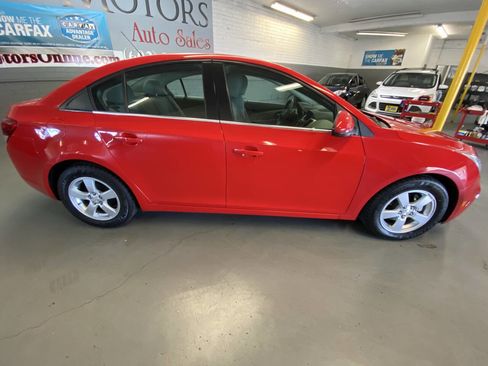 Used 2016 Chevrolet Cruze LT w/ Technology Package image 20