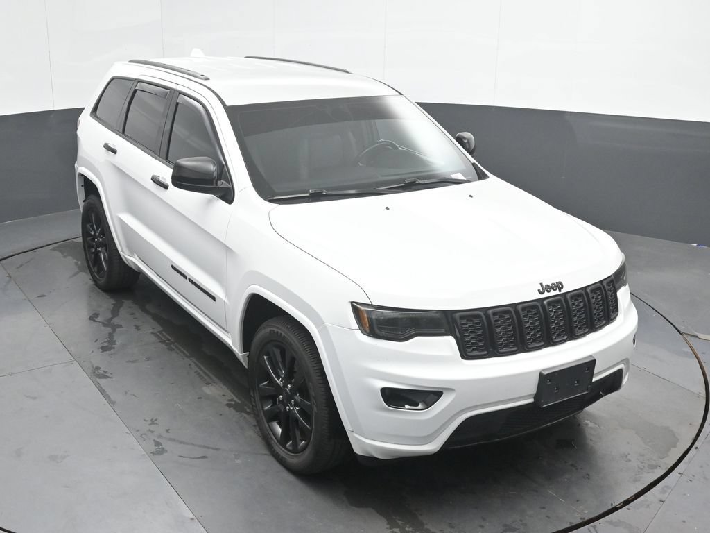 Used 2021 Jeep Grand Cherokee Laredo X AWD/4WD image 36