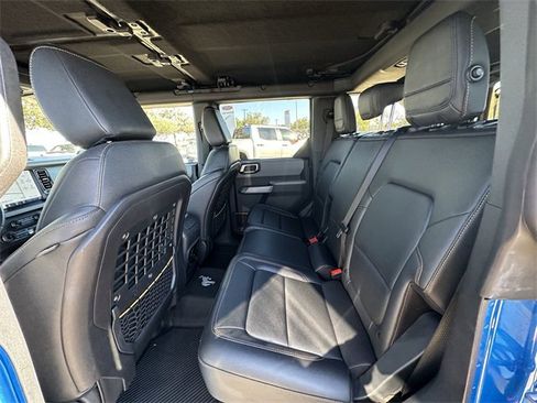 Used 2022 Ford Bronco Badlands image 28