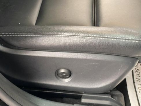 Used 2017 Mercedes-Benz GLA 250 4MATIC image 10