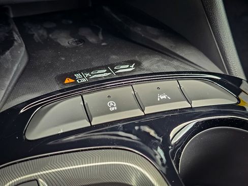 New 2026 Buick Envista Sport Touring w/ Convenience I Package FWD image 25