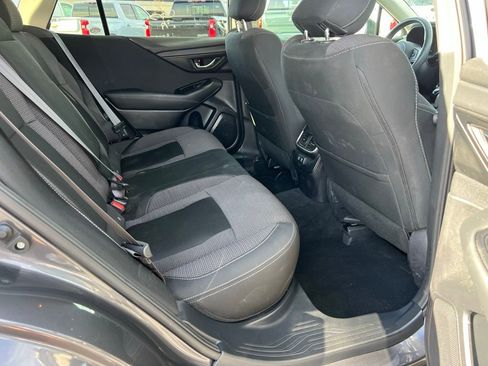Used 2022 Subaru Outback Premium AWD/4WD image 17