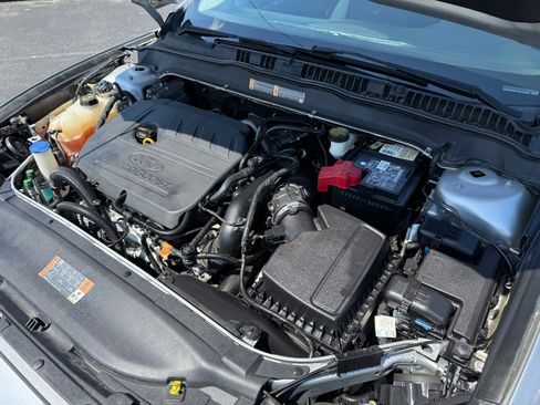 Used 2017 Ford Fusion SE w/ Fusion SE Technology Package image 41