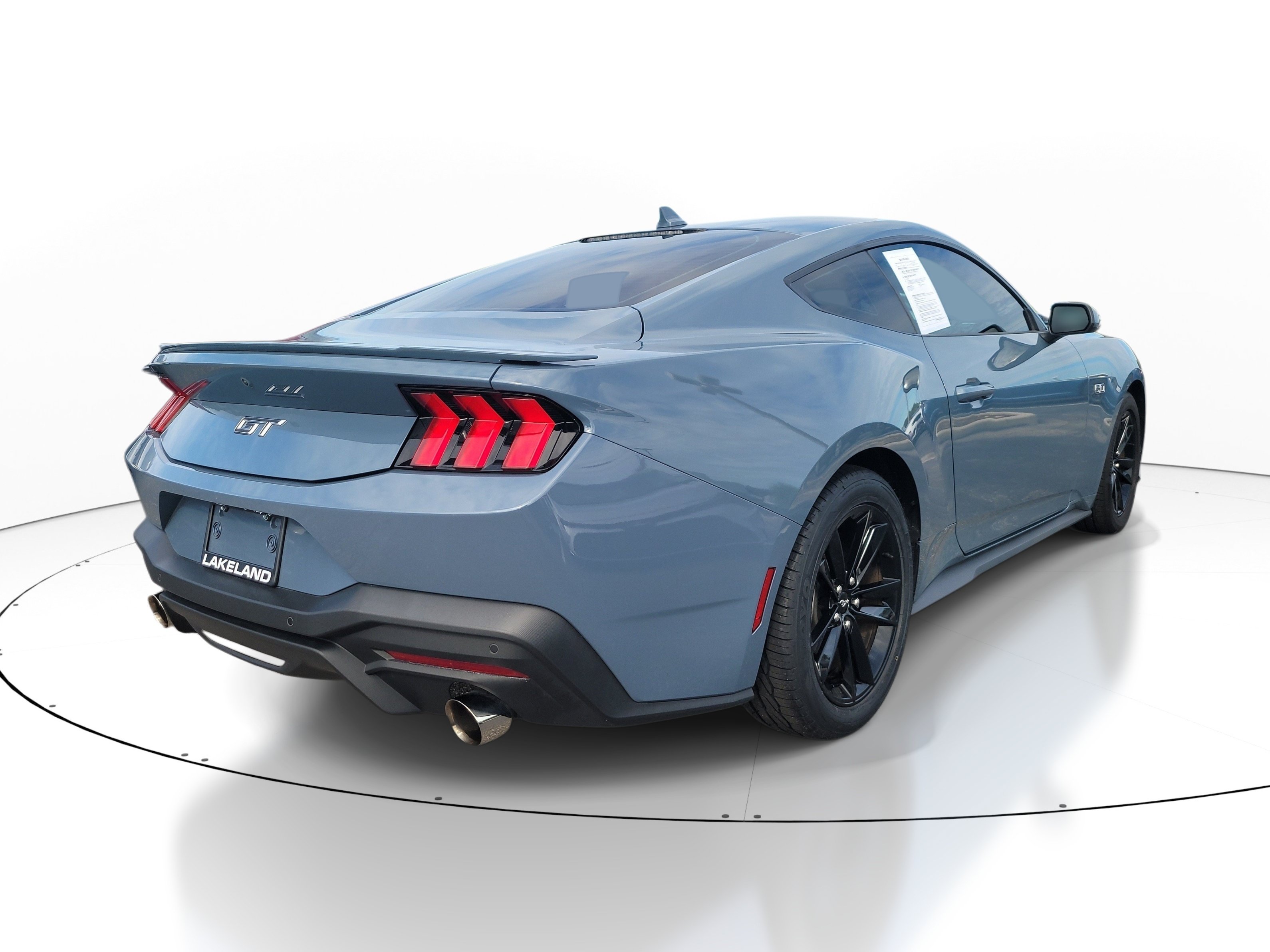 Used 2025 Ford Mustang GT RWD image 4