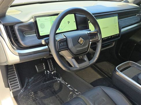 Used 2023 Rivian R1S Adventure Dual AWD/4WD image 20