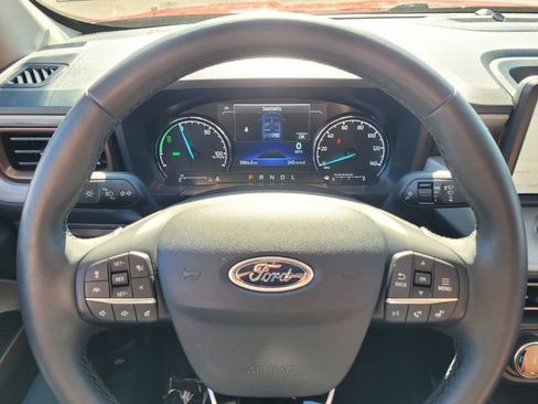 Certified 2024 Ford Maverick Lariat image 29