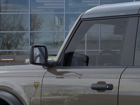 New 2025 Ford Bronco Badlands image 23