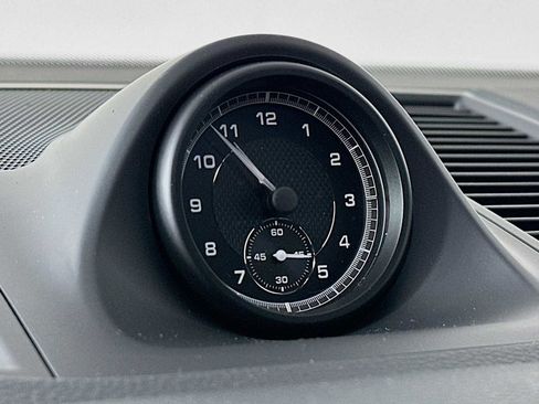 New 2026 Porsche Macan AWD/4WD image 16