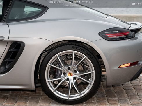 Used 2024 Porsche 718 Cayman image 40