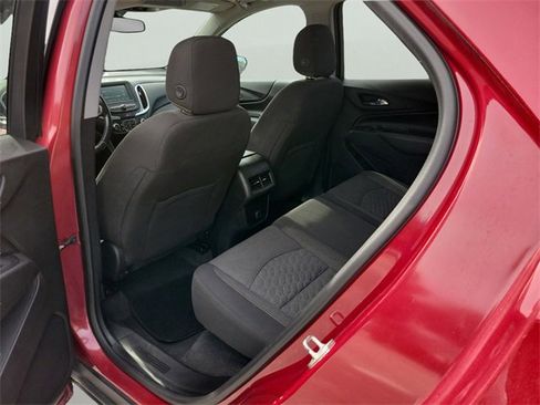 Used 2018 Chevrolet Equinox LT image 5