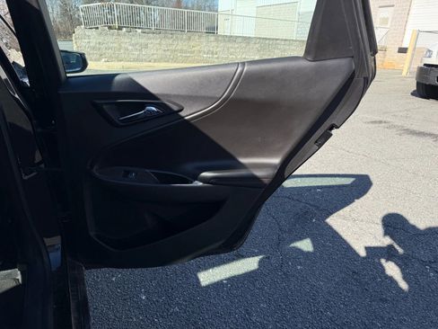 Used 2016 Chevrolet Malibu Premier w/ Driver Confidence Package image 19