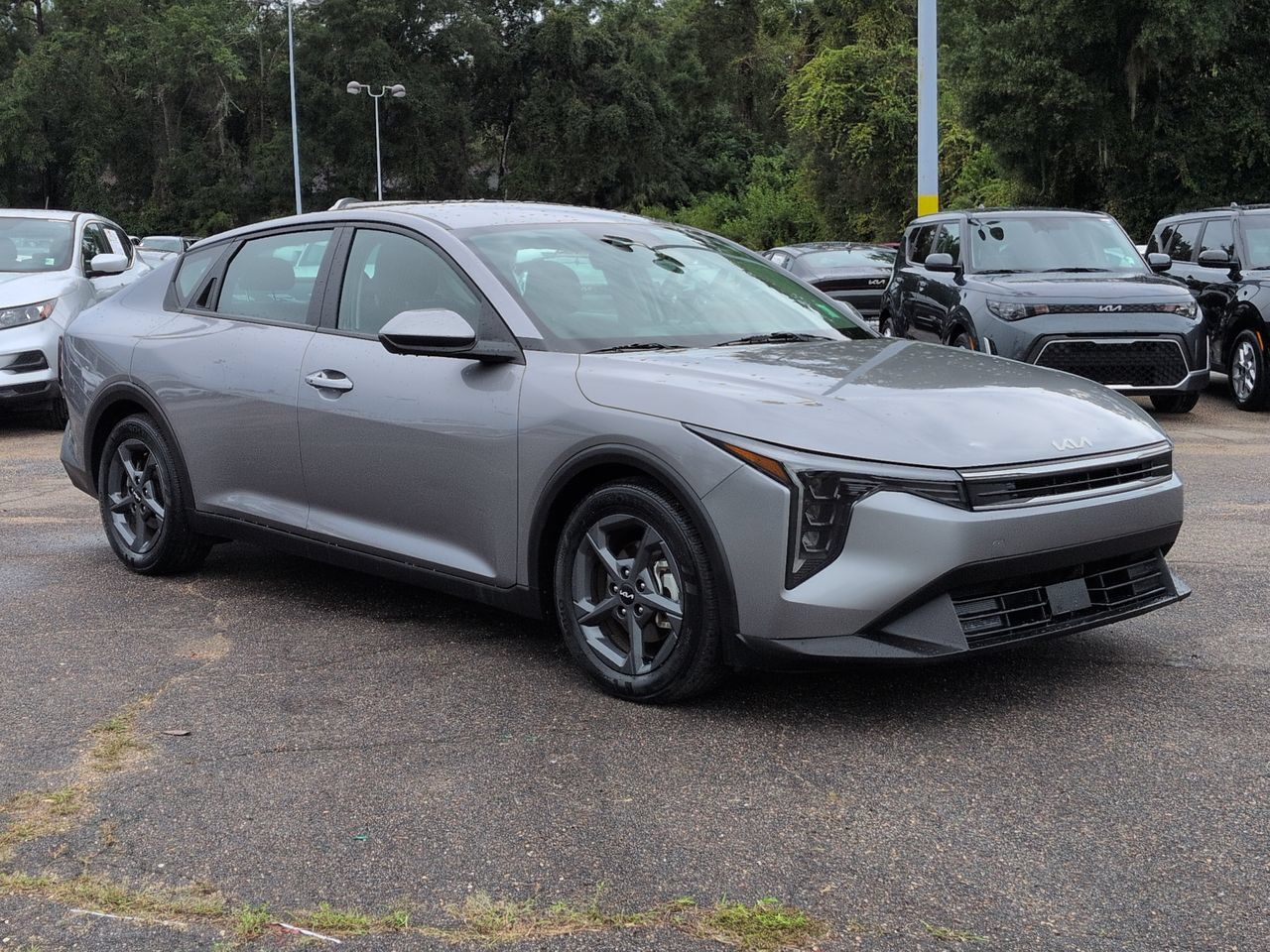 Used 2025 Kia K4 FWD image 3