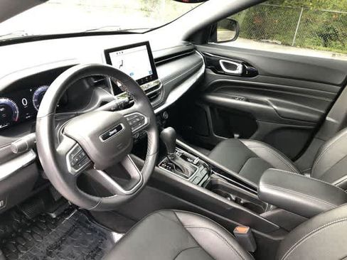 Used 2022 Jeep Compass High Altitude AWD/4WD image 21