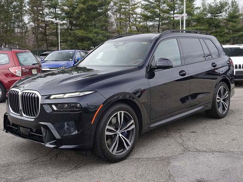 Used 2024 BMW X7 xDrive40i w/ M Sport Package image 12