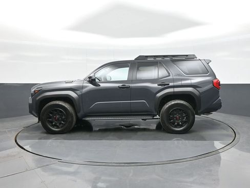 Certified 2025 Toyota 4Runner TRD Off-Road Premium image 6