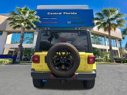 Certified 2022 Jeep Wrangler Unlimited Sahara w/ Cold Weather Group AWD/4WD image 6