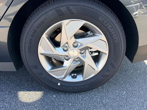 New 2026 Hyundai Sonata SE FWD image 13