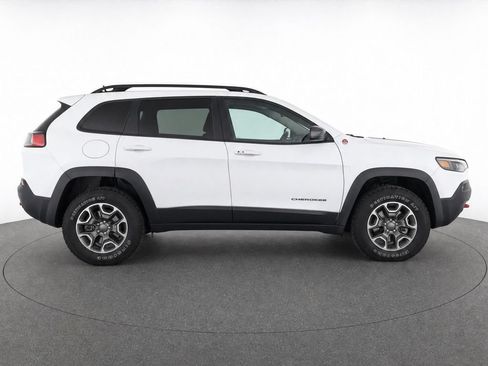 Used 2021 Jeep Cherokee Trailhawk w/ Sun, Sound & Nav Group AWD/4WD image 6