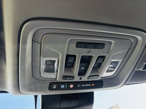 Used 2022 Chevrolet Silverado 1500 LT Trail Boss w/ LT Trail Boss Premium Package image 51