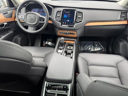 Certified 2024 Volvo XC90 T8 Plus w/ Protection Package Premier AWD/4WD image 11