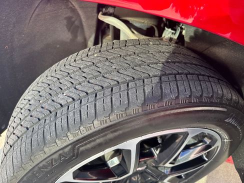 Used 2024 Chevrolet Tahoe RST w/ Luxury Package image 30