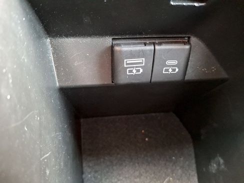 Used 2024 Toyota Camry SE FWD image 27