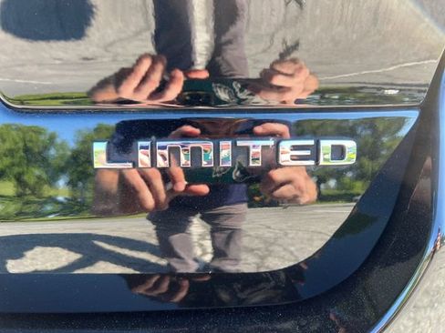 Used 2021 Jeep Grand Cherokee L Limited w/ MOPAR Finishing Package AWD/4WD image 42