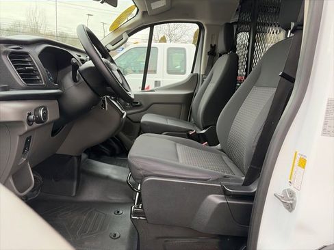 Used 2024 Ford Transit 250 Low Roof w/ Exterior Upgrade Package image 18