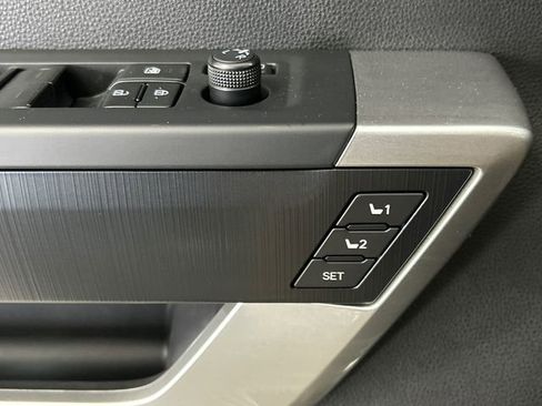 Used 2025 Toyota Tundra Platinum image 18