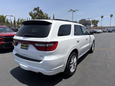 Used 2024 Dodge Durango GT RWD image 8