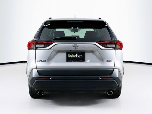 Used 2024 Toyota RAV4 XLE image 7