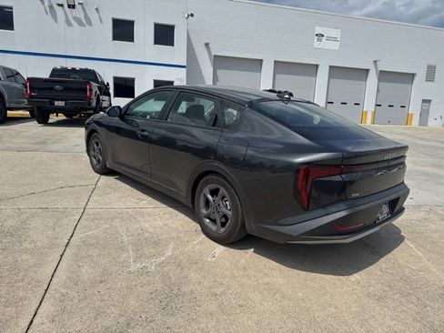 Used 2025 Kia K4 LXS image 13