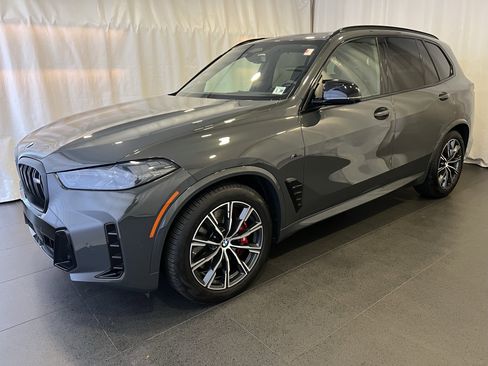 Used 2025 BMW X5 M60i image 1