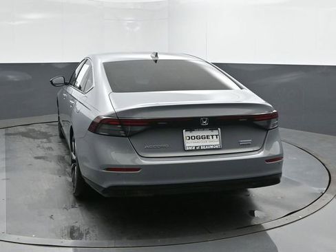 Used 2024 Honda Accord Touring image 8