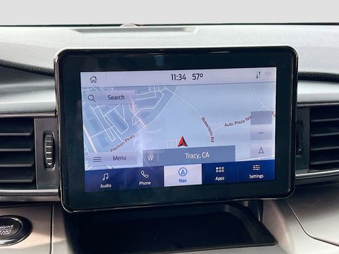 Used 2022 Ford Explorer XLT w/ Equipment Group 202A image 13