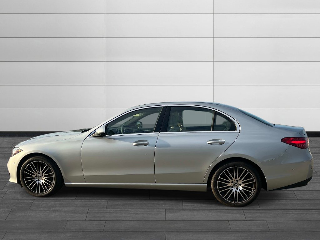 Used 2025 Mercedes-Benz C 300 Sedan image 2
