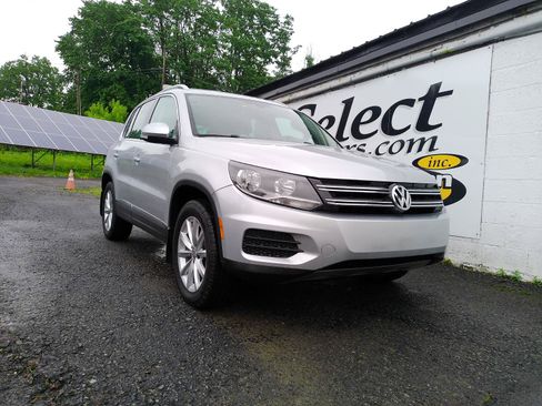 Used 2017 Volkswagen Tiguan Wolfsburg Edition AWD/4WD image 1