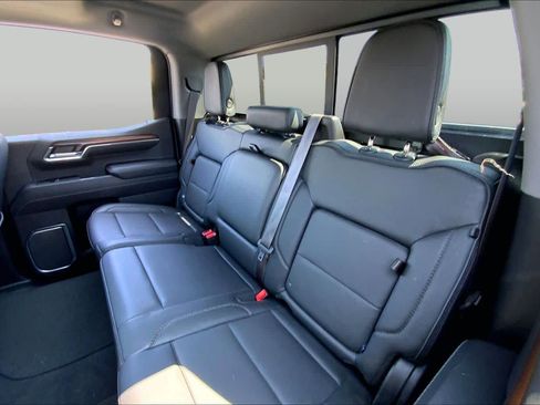 Used 2024 GMC Sierra 1500 Denali w/ Denali Reserve Package AWD/4WD image 18
