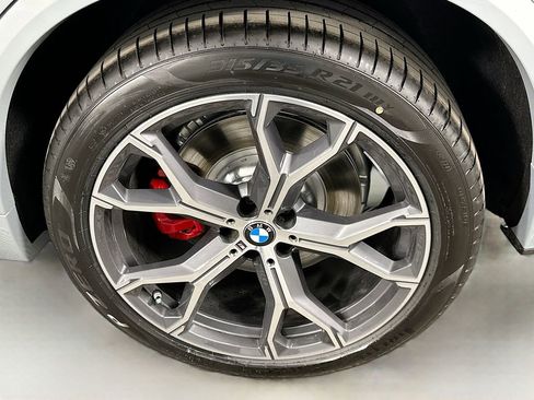 New 2026 BMW X5 xDrive50e w/ M Sport Package image 23