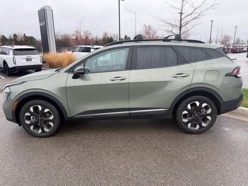 Used 2024 Kia Sportage X-Line w/ X-Line Premium Package image 3