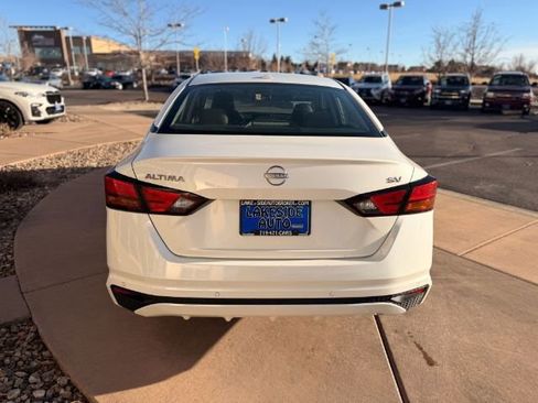 Used 2023 Nissan Altima 2.5 SV FWD image 6