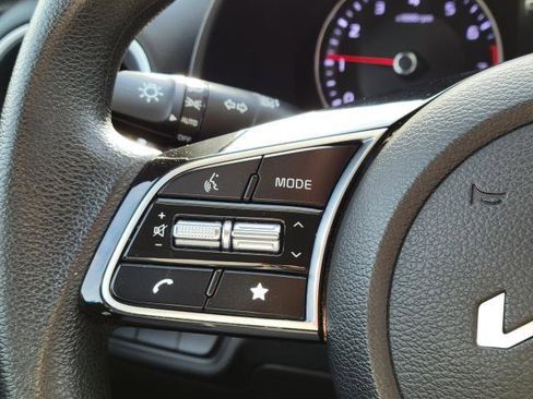 Used 2023 Kia Forte LXS image 13